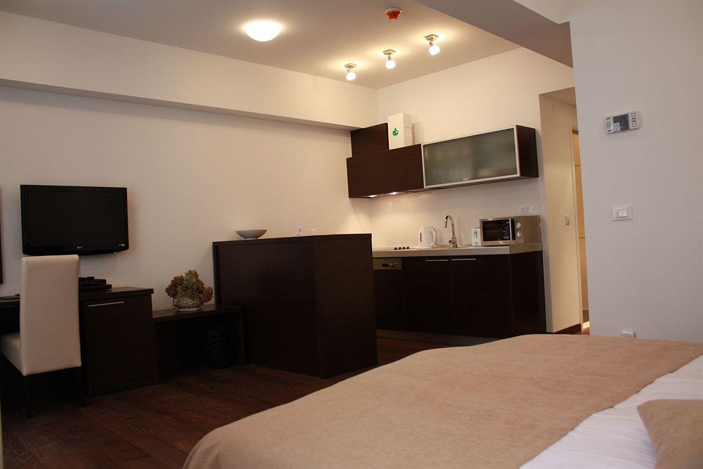 Celenga Apartments With Free Offsite Parking Dubrovnik Exterior photo